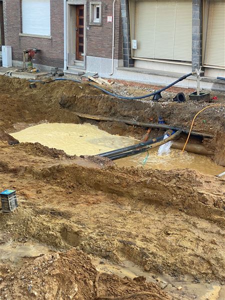 Waterlek bij werken in Zolder-Centrum
