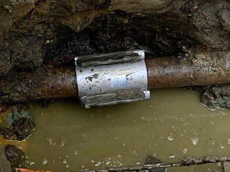 Waterlekken in Steenbergstraat en Mommestraat