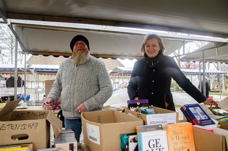 Weergoden niet in stemming voor boeken en platen