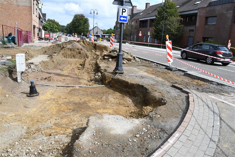 Werken aan bushaltes zijn over halfweg