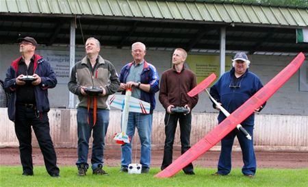 West Wing vliegt op Helzold