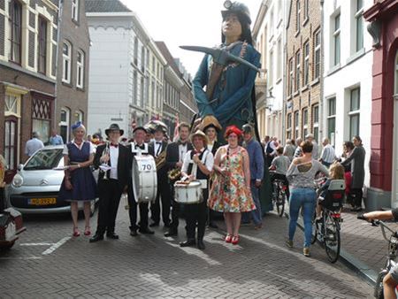 Wie stapt zaterdag in Heerlen mee met Leyn Wecks?