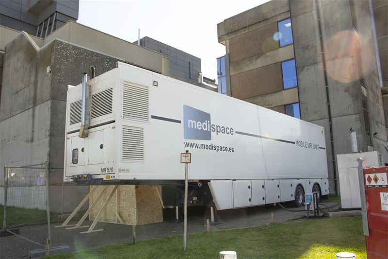 Ziekenhuis gebruikt tijdelijk mobiele MRI