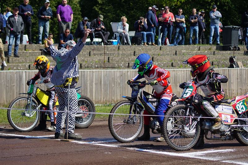 Zondag speedway op Helzold in vijf klassen