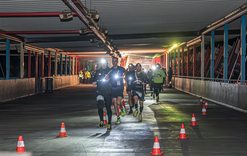 Zondagavond New Years run op en rond circuit