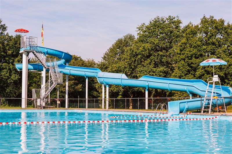 Zwembad zoekt redders voor de zomer