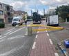 kraan-sleurt-portiek-tegen-de-grond-in-bieststraat