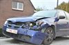 Complete ravage door crash met auto's en bus