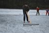 Gretige ijshockeyspelers aan de slag