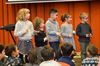 Eerste leerjaar luistert mee