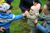 Paaseieren rapen in de Blauwe Wijk