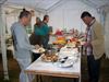 Iftar-maaltijd in de Schilderswijk