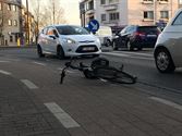 Fietser gewond aan rotonde kerk