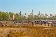 Brancardiershof vormt mooi decor voor motorcross