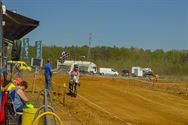 Brancardiershof vormt mooi decor voor motorcross