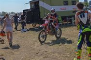 Brancardiershof vormt mooi decor voor motorcross