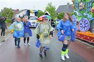 Lange carnavalstoet van regen naar zon