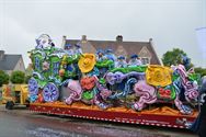 Lange carnavalstoet van regen naar zon