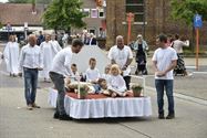 Processie en viering in mooi decor