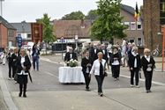 Processie en viering in mooi decor