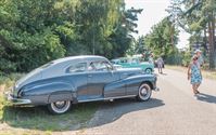 Oldtimers en nostalgische kermis op Sterrenwacht