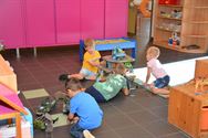 Kinderen kiezen wat ze spelen in 't Klim-op-ke