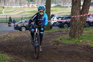 Massa jonge renners in het Zolderse veld