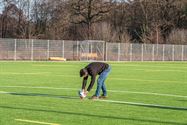 De kunstgrasvelden zijn ingetrapt