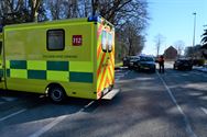 Eén gewonde bij botsing tussen drie auto's
