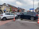 Drie auto's gebotst op berucht kruispunt