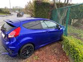 3 auto's botsen in Terlaemenlaan