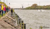 Veel spektakel op het kanaal