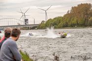Veel spektakel op het kanaal