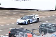 Exclusieve sportwagens te gast op circuit