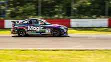 Polle Geusens wint eerste race Supercar