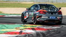 Polle Geusens wint eerste race Supercar
