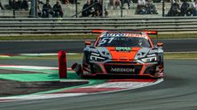 van der Linde en Audi triomferen in eerste race