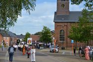 De Sacramentsprocessie in volle bezetting