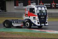 Al een stevige opwarming van de racetrucks