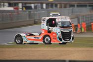 Al een stevige opwarming van de racetrucks