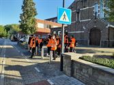 Leerlingen helpen bij de verkeersafwikkeling