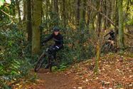 Veel mountainbikers aan De Veen