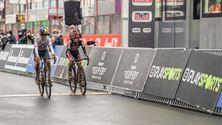 Beresterke Wout Van Aert zegeviert