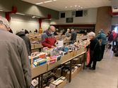 Enorm aanbod in de uitverkoop van de bib