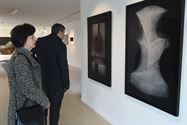 'Magisch Zwart' geopend met performance