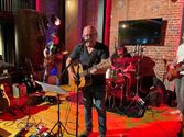 Fred Klee en band zijn klaar voor be-MINE Blues