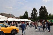 Amerikaanse flikkenbakken op Mustang Fever