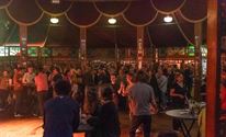 Swingen in de spiegeltent