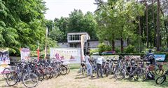 KWB-afdelingen zamelen 45 fietsen in voor De Bark