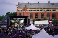 De gezapige sfeer van een bluesfestival